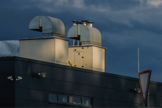 Exhaust Systems delivering dependable ventilation for warehouses, manufacturing plants, and industrial facilities.