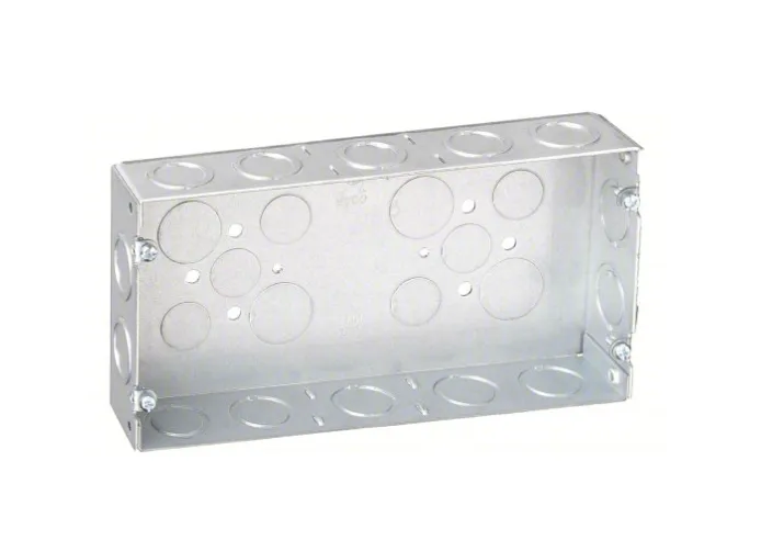 [NA 9953-250] 3-GANG BOX, 2-1/2" DEEP W/KO'S